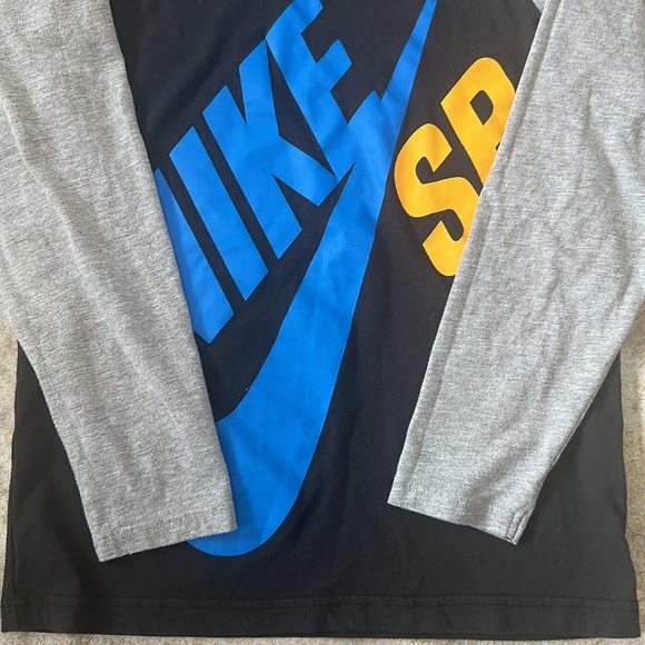 Nike Boys Hooded Long Sleeve - Picture 4 of 5